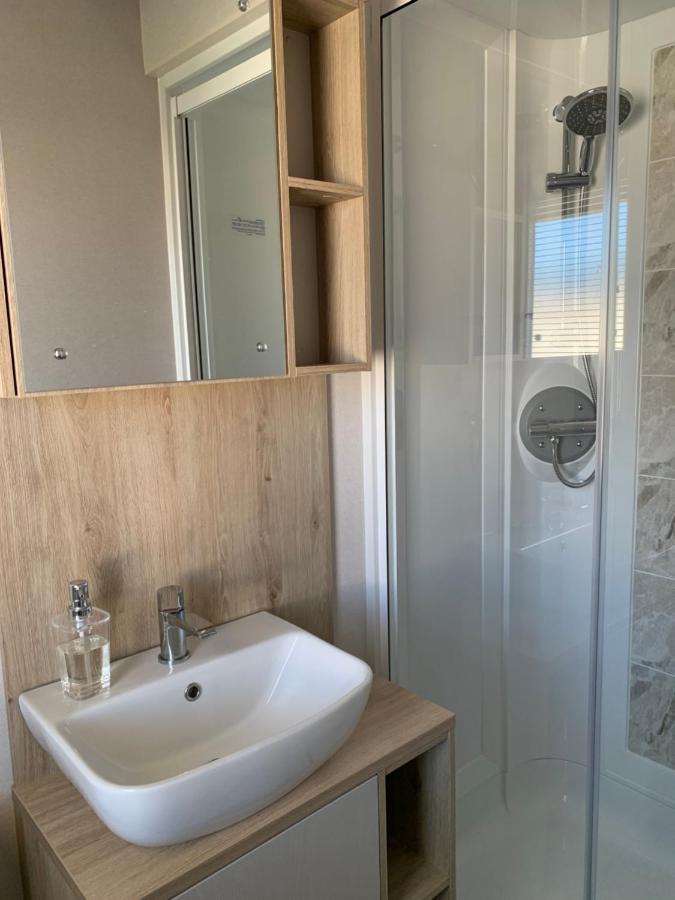 Sea La Vie Villa Cayton Eksteriør billede